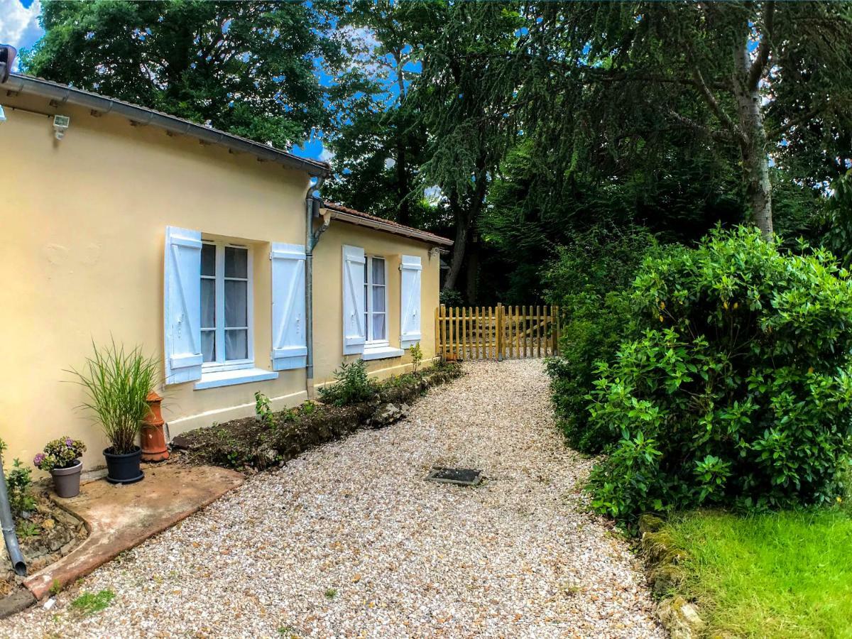 Maison Avec Jardin Et Jacuzzi Proche Polytechnique ปาเลโซ ภายนอก รูปภาพ